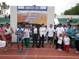 Decenas de familias participaron en la Gran Carrera Atlética