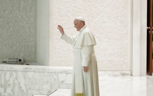 Vaticano desmiente participación del papa Francisco en foros de paz de López Obrador