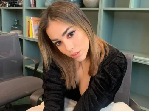 Danna Paola manda misterioso mensaje, ¿pero a quién?