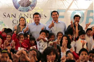 Unos 686 alumnos se beneficiarán en San Bernardino Tlaxcalancingo