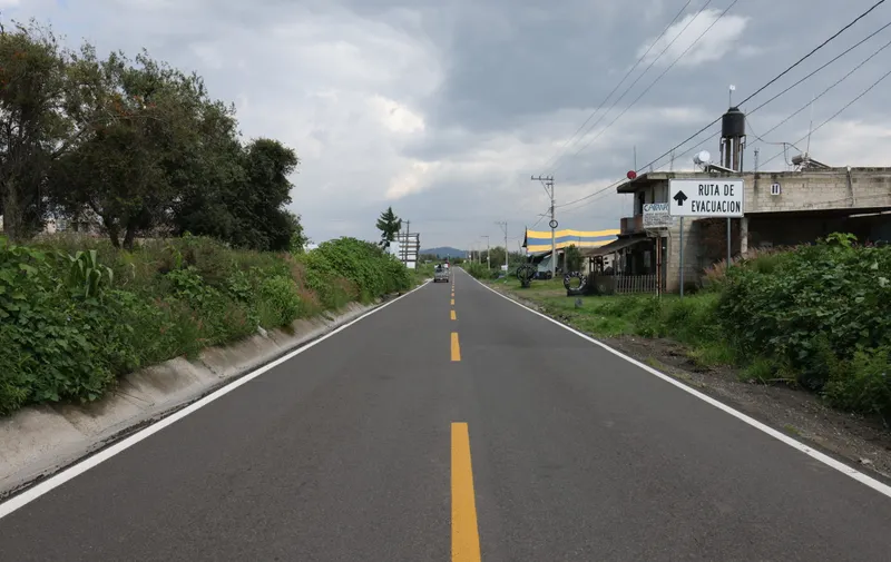 Gobierno estatal rehabilita rutas de evacuación para garantizar seguridad ante contingencia volcánica