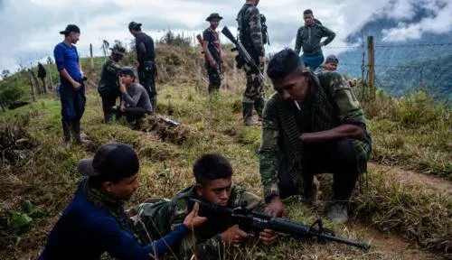 Exguerrilleros de las FARC vuelven a las armas, según The New York Times