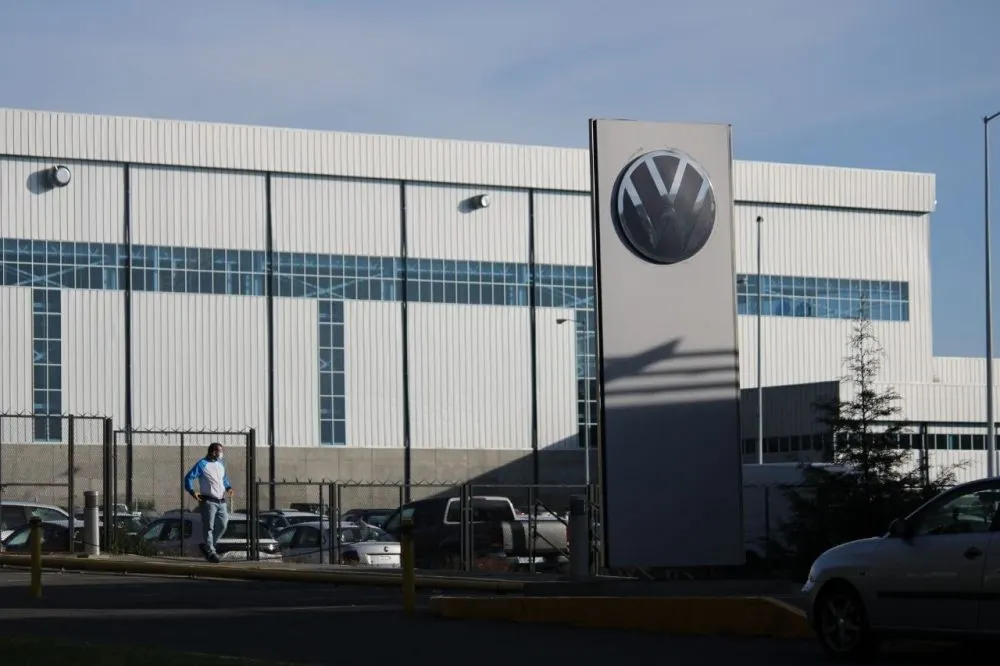 Volkswagen se va a paro técnico, por ajuste en consumo de gas natural