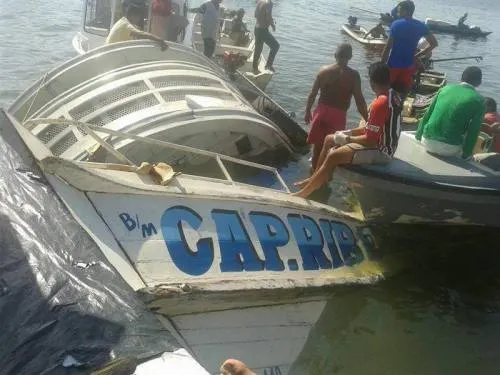 Al menos 10 muertos y unos 30 desaparecidos tras naufragio en río de Brasil