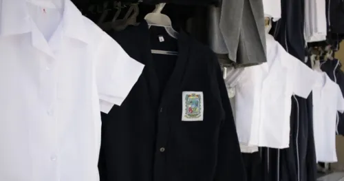 Empresas de CDMX, las más opacas y enigmáticas que buscan el contrato de uniformes escolares
