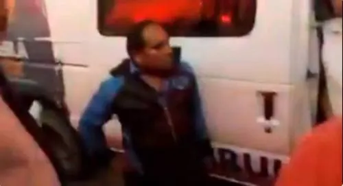 Hombre muere a bordo de un taxi en la 105 Poniente