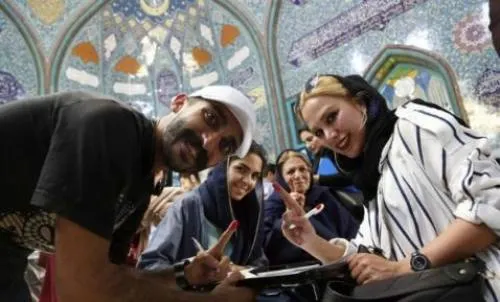 Hasan Rohaní gana las elecciones presidenciales en Irán