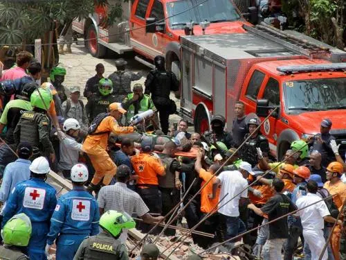 Sube a 10 los muertos por colapso de edificio en Cartagena