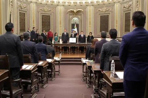 Crónica Bufa de una Legislatura Cómica (o las Tandas de Tlancualejo)