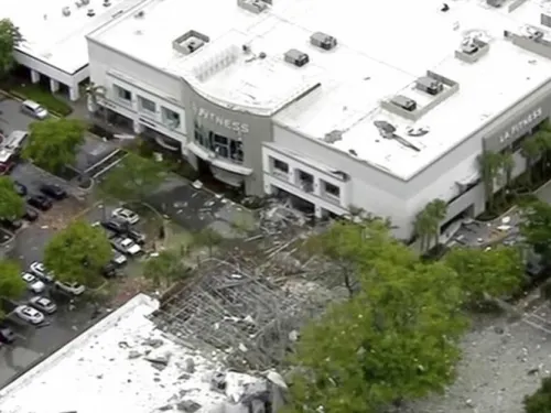 Explota centro comercial en Florida; reportan varios heridos