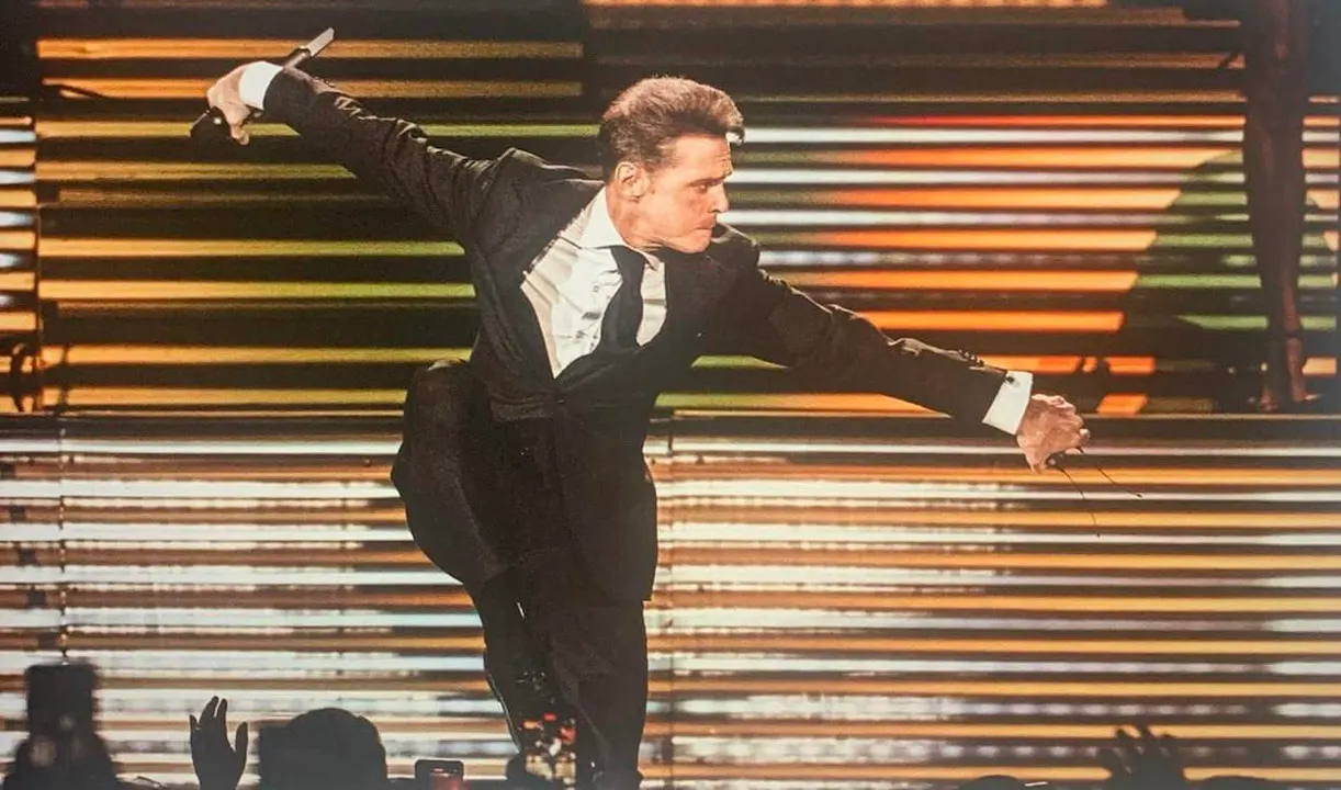 Luis Miguel cierra la Feria Nacional Potosina 2024 con concierto gratuito