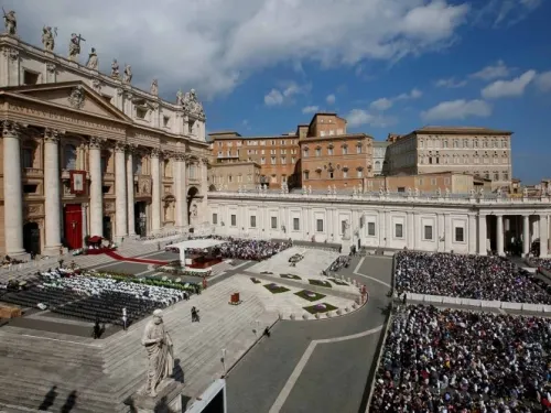 Confiscan en el Vaticano documentos sobre finanzas