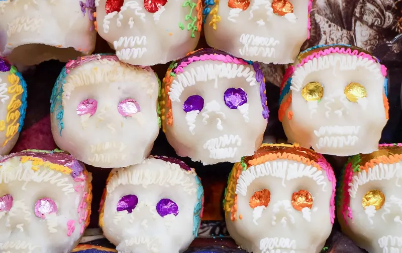 ofrendas-calaveras-de-azucar