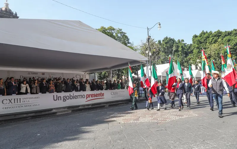 desfile-revolucion-mexicana-puebla