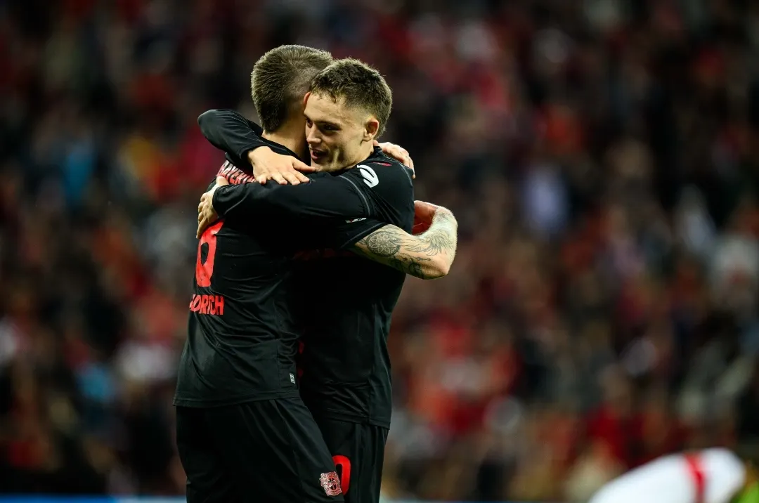 Bayer Leverkusen rescata un empate agónico al minuto 97