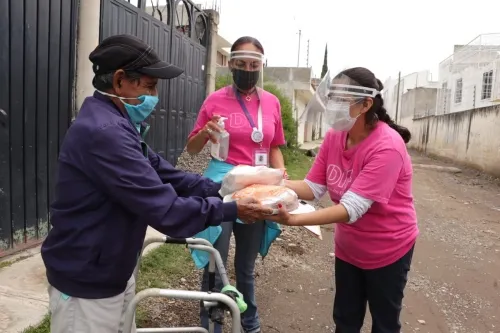 Entregan DIF de  San Pedro Cholula y Bachoco 5 toneladas de pollo fresco para 20 mil beneficiarios