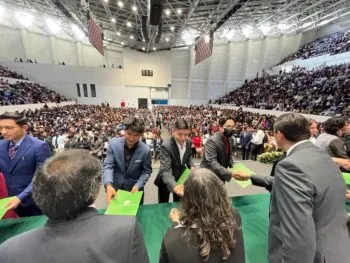 Egresan de la UTP mil 313 estudiantes con trámite de titulación concluido