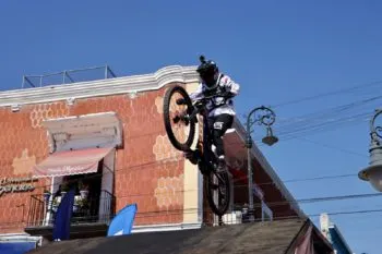 Ariadna Ayala invita a disfrutar el festival “Manos con Historia, Manos que Crean” y el Downhill en Atlixco