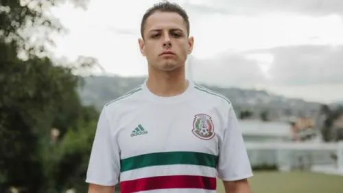 La selección mexicana presenta su segundo uniforme para Rusia 2018