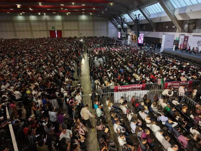 sheinbaum-asamblea-informativa-centro-expositor-pue