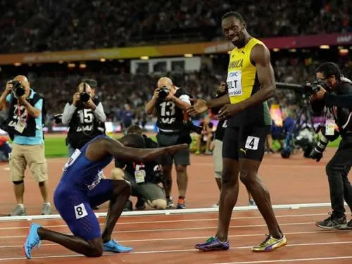 Gatlin envuelto en escándalo de dopaje; despide a entrenador