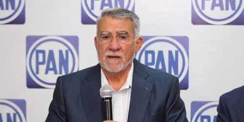 “Paco” Fraile se registró como aspirante a precandidato a la gubernatura de Puebla por el PAN