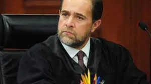Ministro Jorge Pardo Rebolledo da positivo a covid-19
