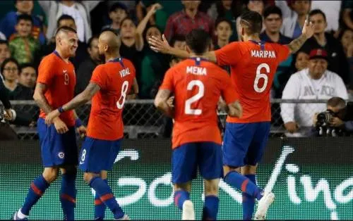 Chile se impone a México de último minuto