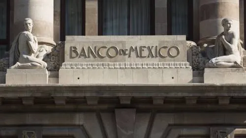 Bonos de México sugieren lenta caída de la inflación