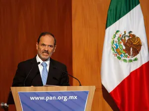 Gustavo Madero podría solicitar licencia para buscar cargo en 2015