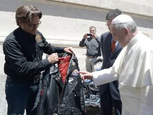 Harley Davidson del papa Francisco será subastada