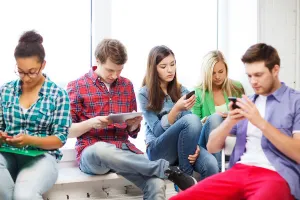 Millennials, aislados en su propia urgencia de conocimiento