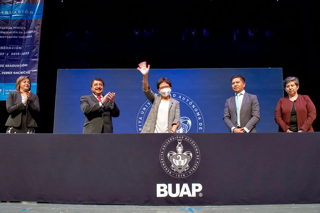 Buap Graduacion Complejo Regional Mixteca