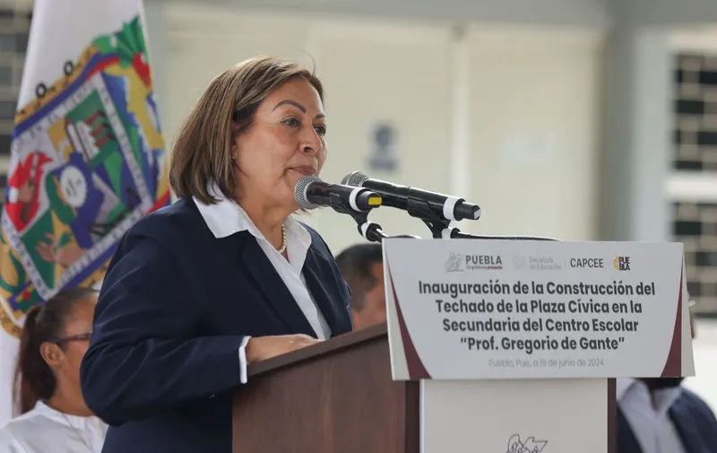 julia-ramon-castaneda