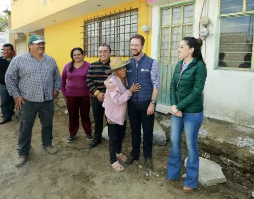 Más familias del norte del municipio mejoran su calidad de vida con la pavimentación de vialidades