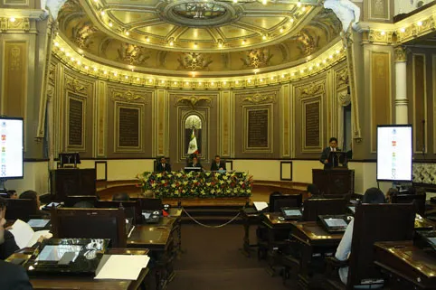 Inicia sesión del Congreso para segundo informe de Rafael Moreno Valle