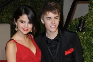 Justin Bieber con foto de su miembro busca reconciliar a Selena Gómez