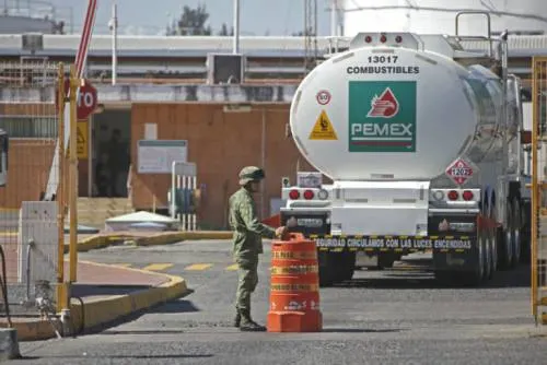 Moody’s afirma que no hará cambios a la calificación de Pemex