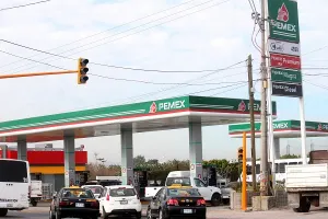 Pide RMV que SAT revise gasolineras, industrias y transporte
