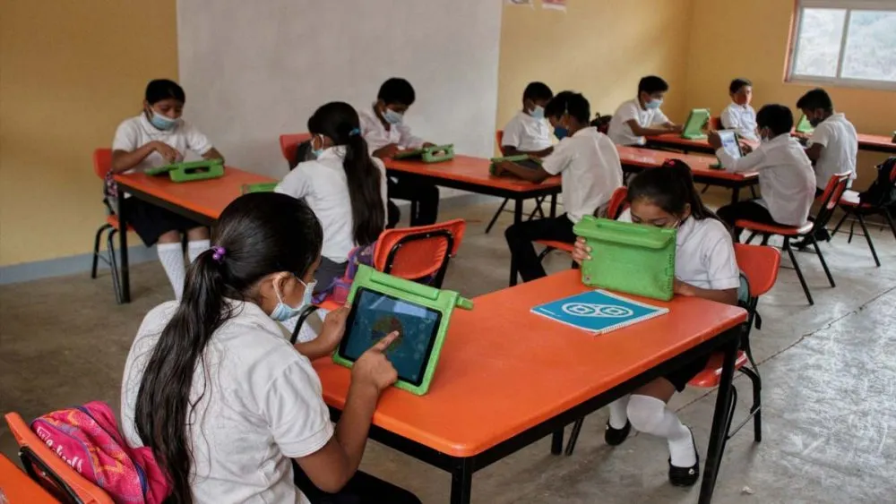 Regresan en Veracruz a clases presenciales el 24 de mayo