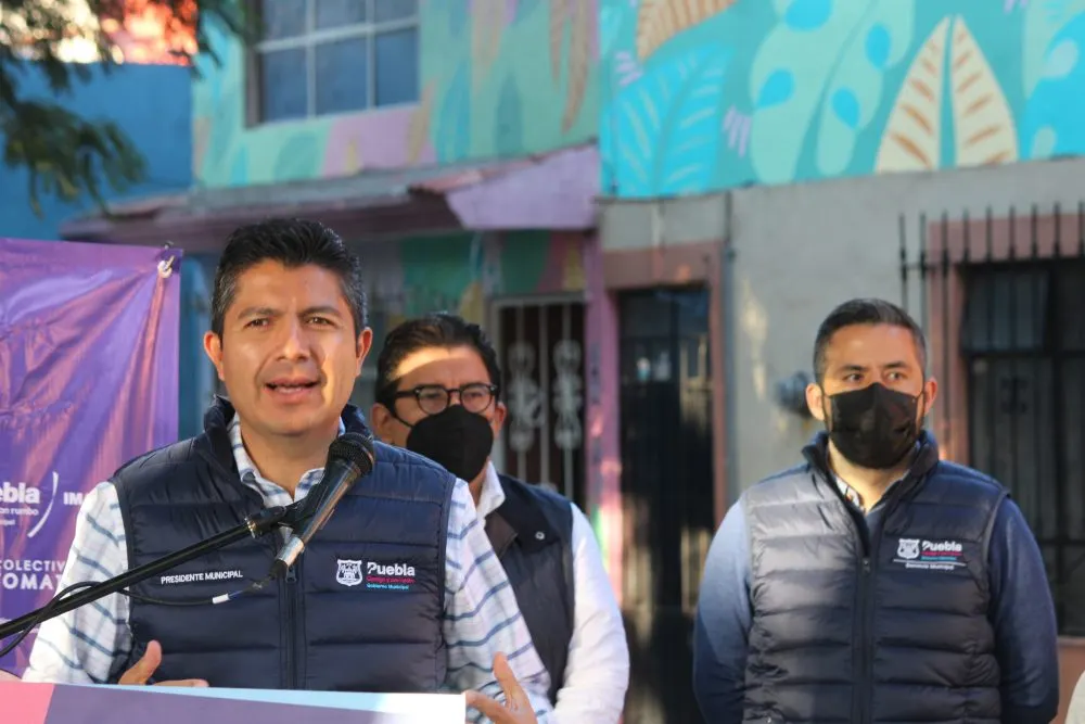 Reparación de baches comenzará a finales de noviembre, señala alcalde