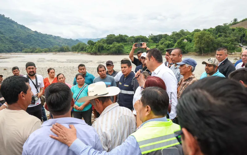Gobiernos federal y estatal, Conagua y Ceaspue trabajan en río Pantepec para prevenir futuras inundaciones