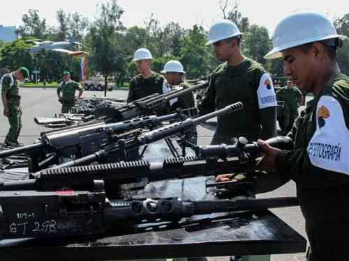 Cada año llegan a México 213 mil armas desde EU