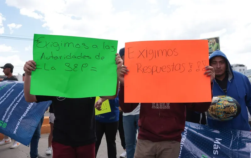 manif-universidad-cuauhtemoc-blvd-atlixco
