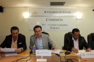 Incertidumbre económica frena créditos para obras municipales‏