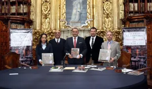 Auditoría presenta libro en las instalaciones de la Biblioteca Palafoxiana