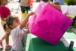 Unas 800 casillas para consulta infantil y juvenil instalará el INE en Puebla