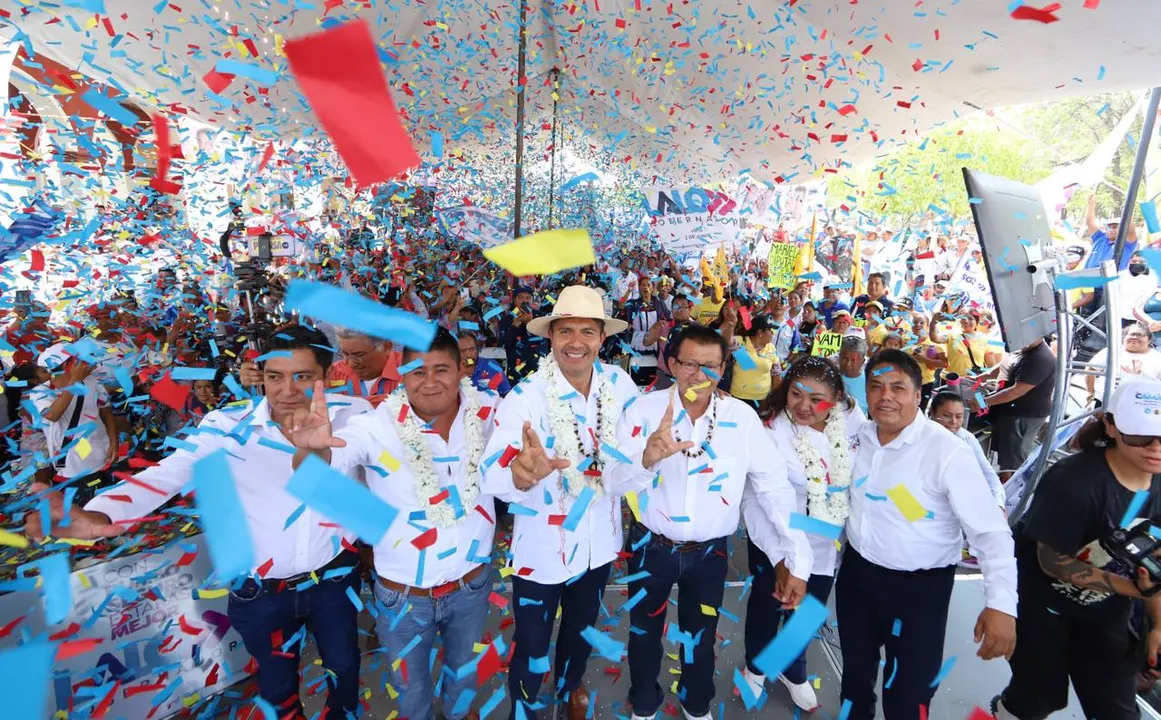 Lalo Rivera visita Vicente Guerrero y Zinacatepec