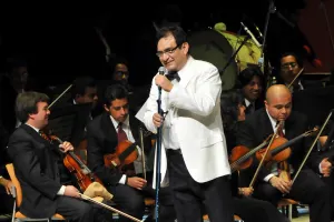 Con arreglo del director OSBUAP, los Tigres del Norte ganan Grammy