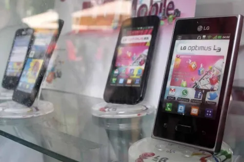 Urge tipificar como delito robo de celulares:  Merino Escamilla